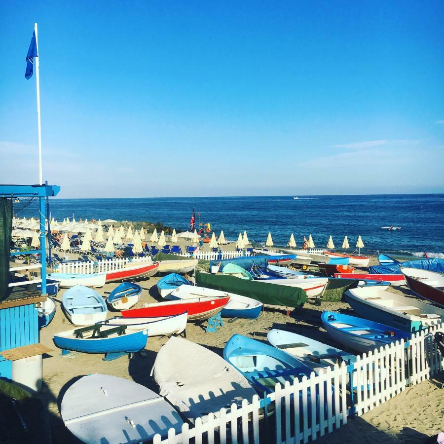 알비솔라마리나 Le Finestre Sul Mare 아파트 외부 사진